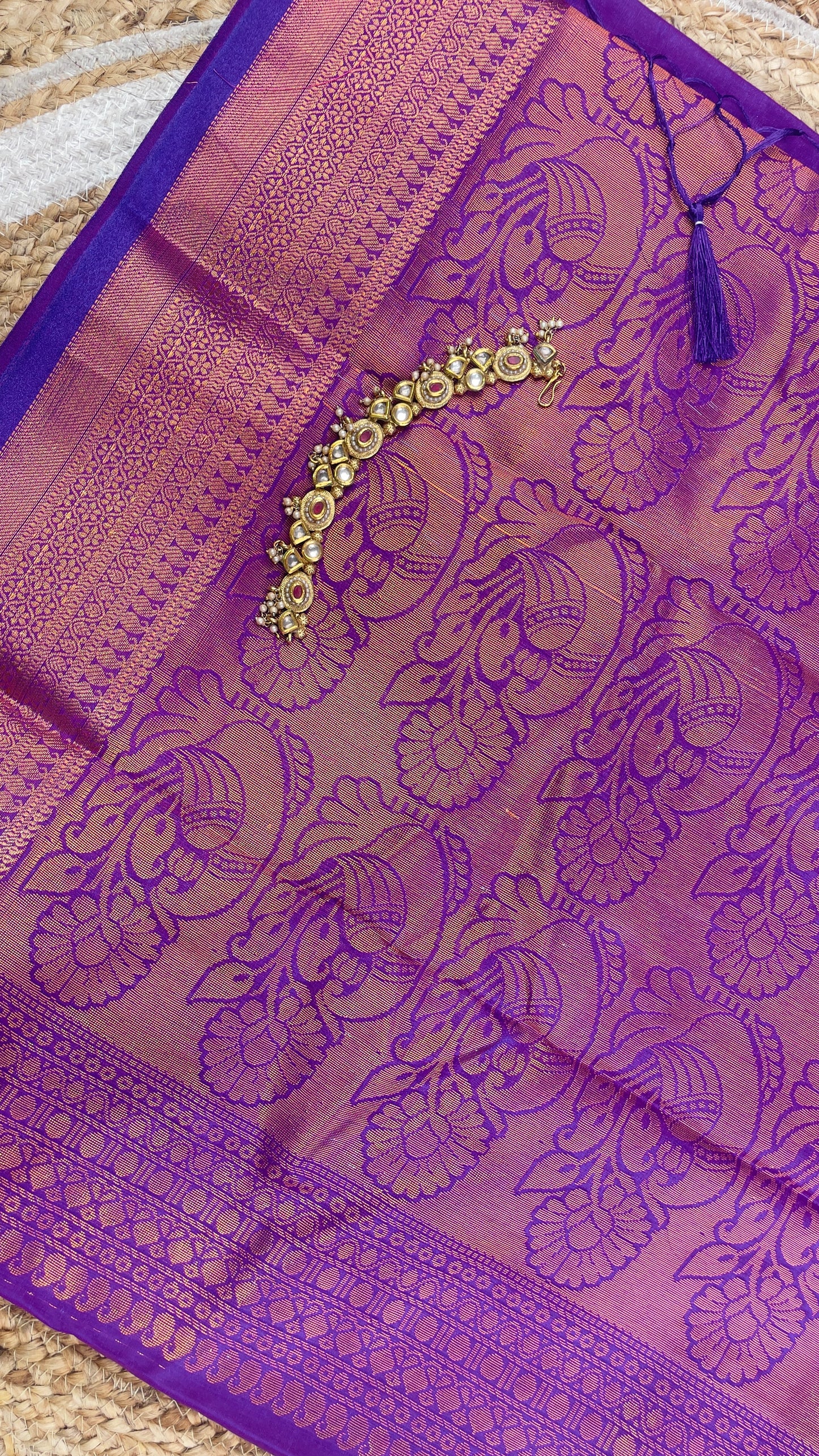 SEMI SILK GAYATRI - V7 code : 062